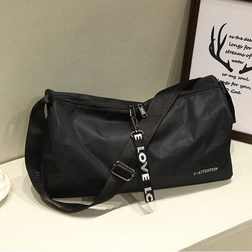 Portable Outdoor Fitness Gym Bags Multifunction Fashion Sport Gym Storage Bag 600D Nylon Adjustable Strap
